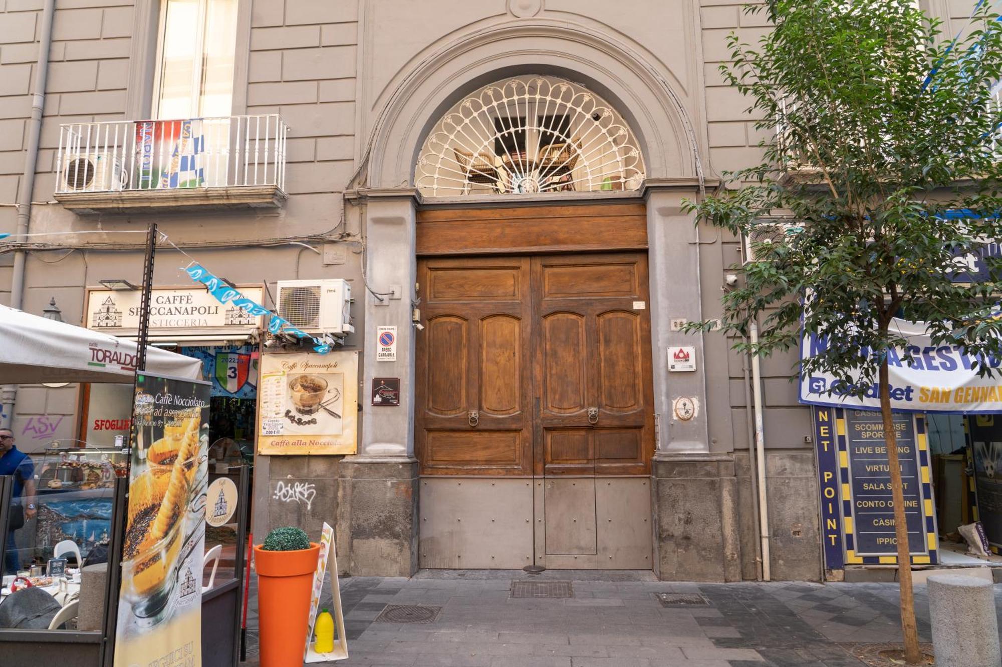 Apartment Il Duomo A Due Passi Neapel
